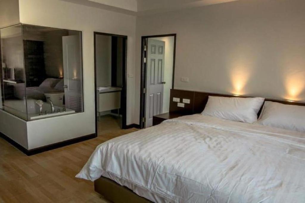 Eurotel Hotel Kanchanaburi Dış mekan fotoğraf