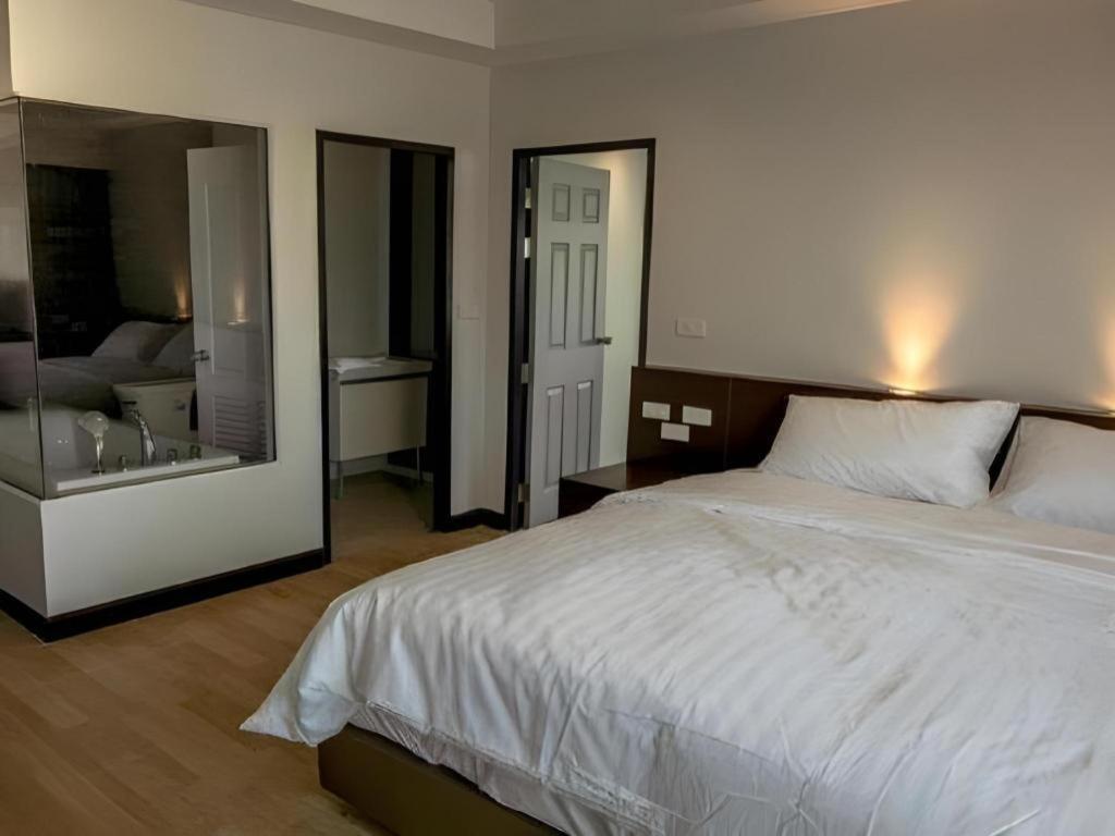 Eurotel Hotel Kanchanaburi Dış mekan fotoğraf